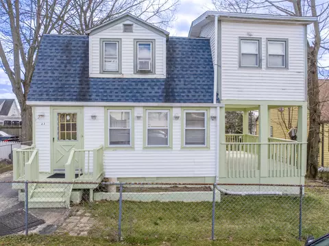 25 Evans St, Bridgeport, CT 06606