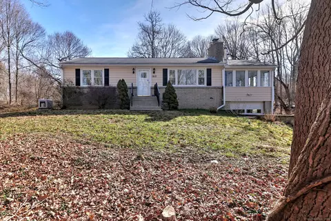 160 Buddington Rd, Shelton, CT 06484