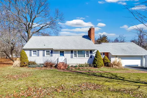 9 Candee Rd, Prospect, CT 06712