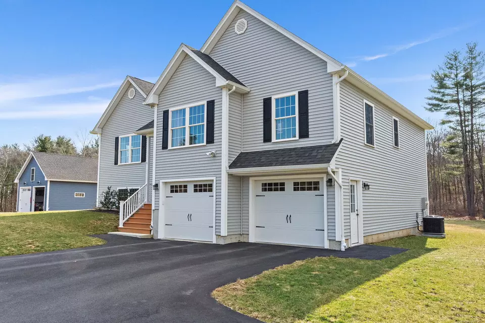 86 Donovan Dr, Thompson, CT 06255 25 Photos Movoto