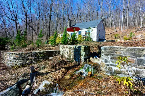 80 Kent Hollow Rd, Kent, CT 06785