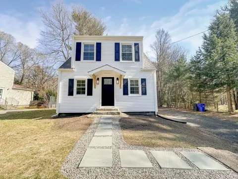105 Wells Rd, East Windsor, CT 06088