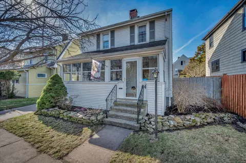 44 Park Ave, Hamden, CT 06517