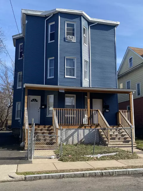 46-48 Pliny St, Hartford, CT 06120
