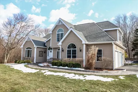 62 Washington Ridge Rd, New Milford, CT 06776