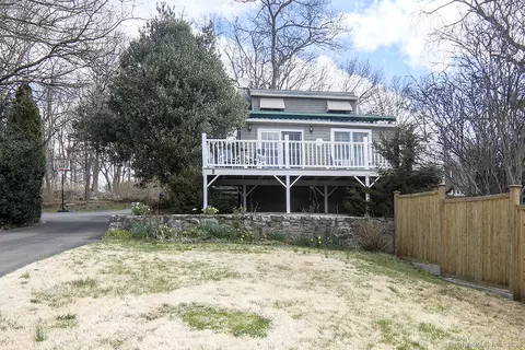 8 Cunningham Pl, Westport, CT 06880