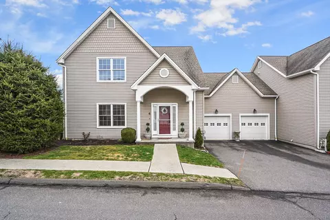 6 Heron View Rd #6, New Fairfield, CT 06812
