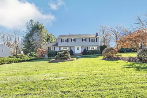 36 Firehouse Rd, Trumbull, CT 06611