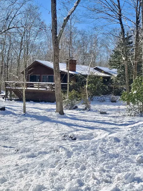 79 Kasacek Rd, Hampton, CT 06247