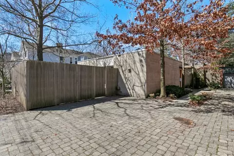28 Lincoln St, New Haven, CT 06511