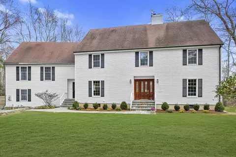 677 Westover Rd, Stamford, CT 06902