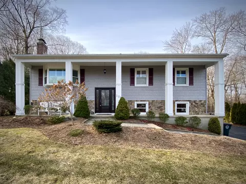 130 Country Club Rd, Torrington, CT 06790