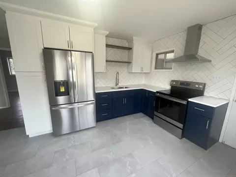 15 Rogers Ln, Enfield, CT 06082
