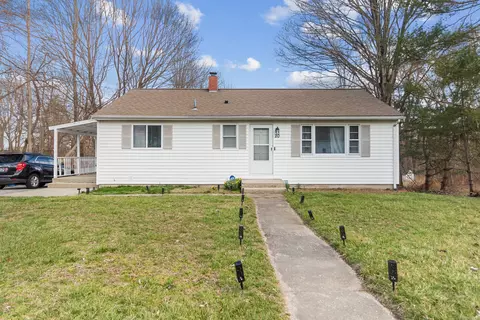 20 Golden Rd, Montville, CT 06382