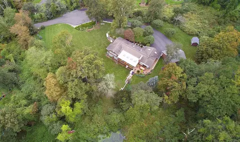100 Bridle Trl, Ridgefield, CT 06877