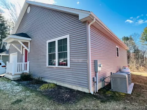 123 Ashford Rd # D, Eastford, CT 06242