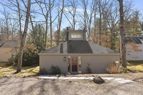 3 Edgewood Cir #3, Avon, CT 06001