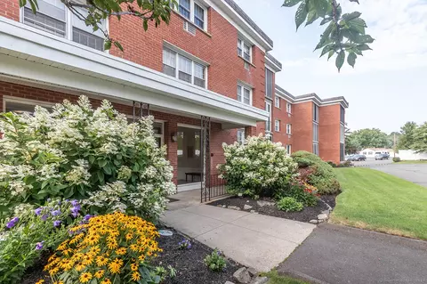 181 Melba St #122, Milford, CT 06460