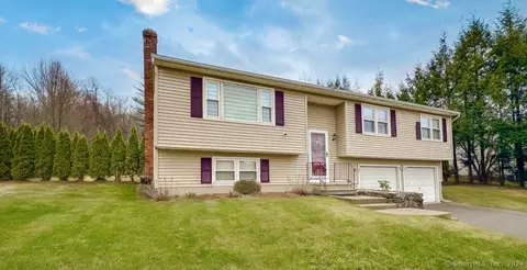 50 Deerfield Ln, Watertown, CT 06795