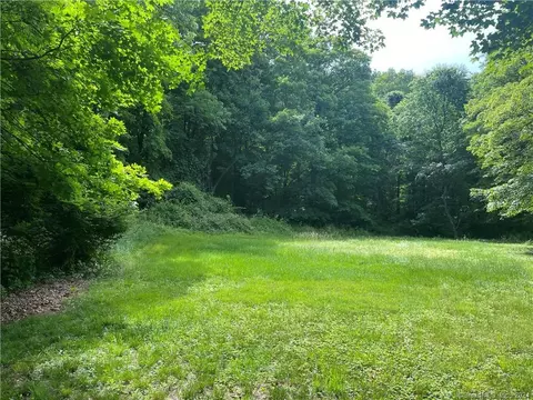 00 Newtown Lot 30 1 15 Tpke, Weston, CT 06883