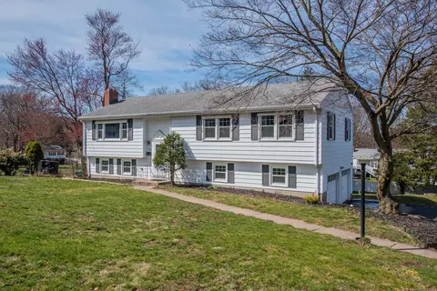 89 Syracuse Dr, East Hartford, CT 06108