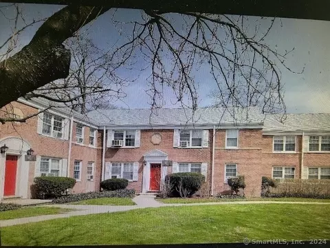 74 Standish Rd #4, Stamford, CT 06902