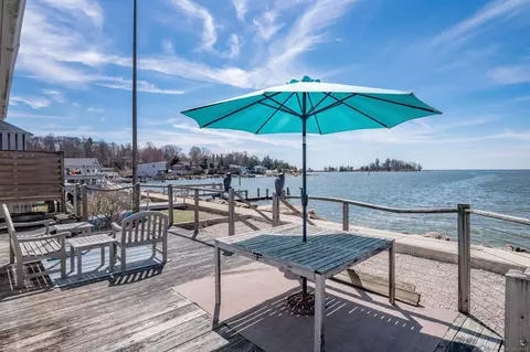 107 Shell Beach Rd, Guilford, CT 06437