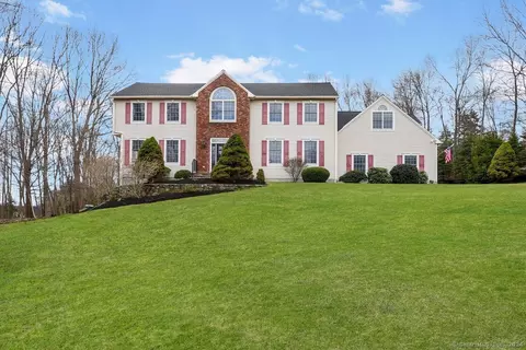 7 Shepards Way, New Fairfield, CT 06812