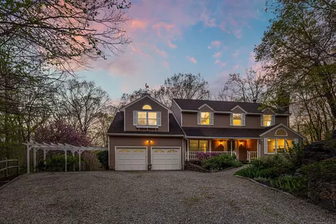 14 Echo Hill Rd, Weston, CT 06883