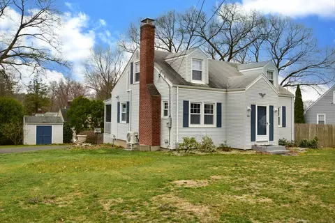 541 Park Ave, Windsor, CT 06095