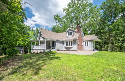 17 Old Hawleyville Rd, Bethel, CT 06801