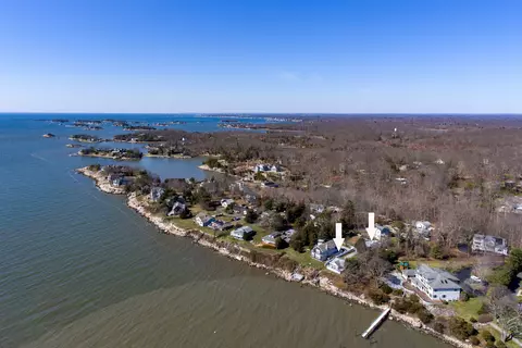 78 Harbor View Rd, Guilford, CT 06437