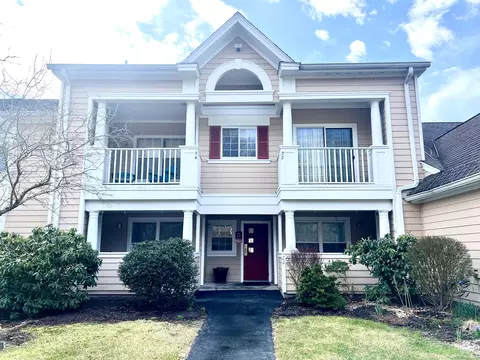 128 North St #24, Groton, CT 06340