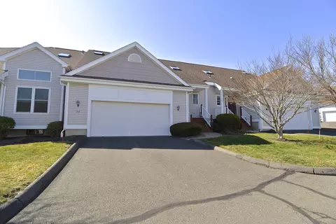 122 Summerfield Gdns #122, Shelton, CT 06484