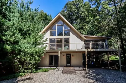 76 Valley Rd, Westport, CT 06880