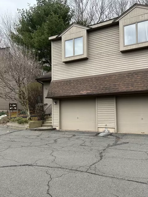 489 Wolcott St #6, Bristol, CT 06010