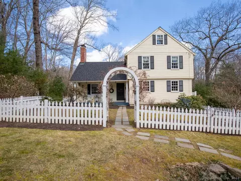 107 Wright Rd, Canton, CT 06019