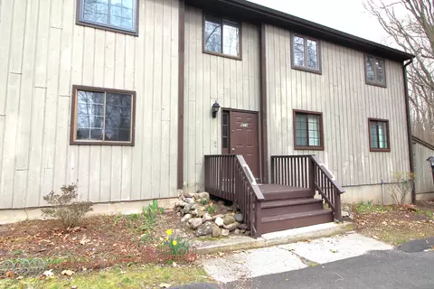 3379 Whitney Ave #9, Hamden, CT 06518