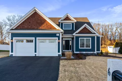 6 Iris Ct, Cromwell, CT 06416