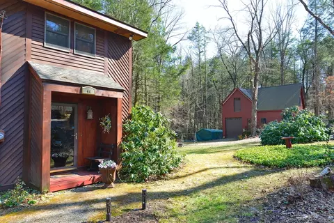 44 Little Bungee Hill Rd, Woodstock, CT 06282