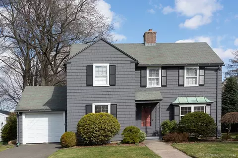 122 Maple Ave, Windsor, CT 06095