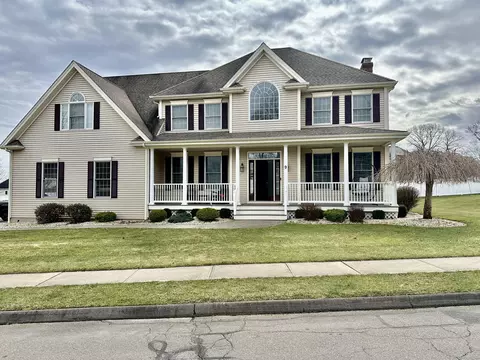 9 Thistle Ln, Bristol, CT 06010