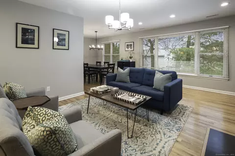109 Forest St #6, New Canaan, CT 06840