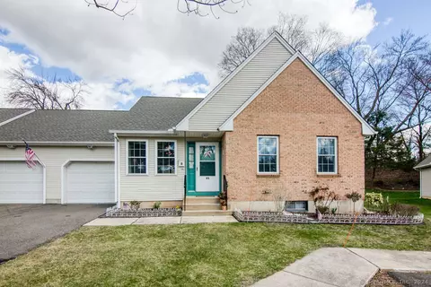 43 Shares Ln #43, South Windsor, CT 06074