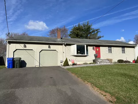 244 Old Farm Dr, Newington, CT 06111