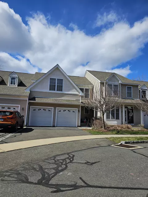 28 Iris Way, Berlin, CT 06037