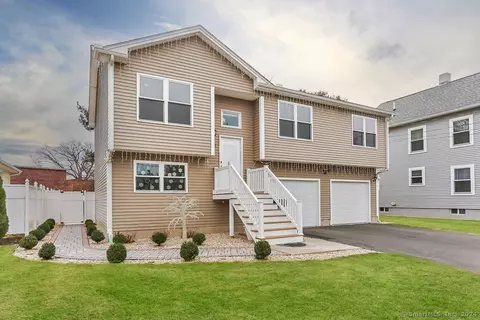 40 Richmond Ave, New Britain, CT 06053