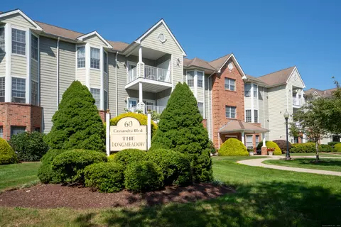 60 Cassandra Blvd #105, West Hartford, CT 06107