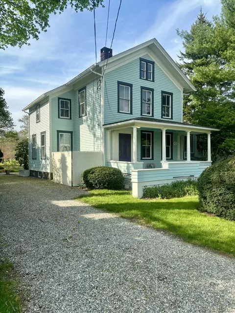 85 Main St, Centerbrook, CT 06409