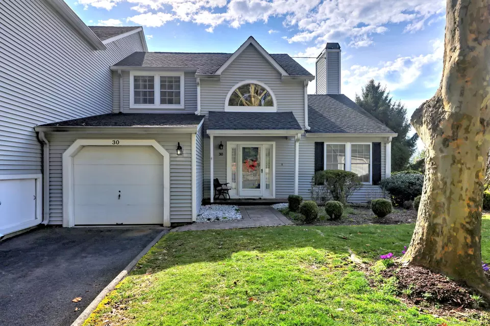 30 Rivendell Dr 30, Shelton, CT 06484 32 Photos Movoto